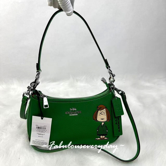 Coach X Peanuts Teri Shoulder Bag With Peppermint Patty In Kelly Green CBJ77 NWT - Picture 1 of 10